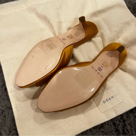 New With Dust Bag Doen Callie Mule in Marigold Satin Size 35 - Picture 3 of 15